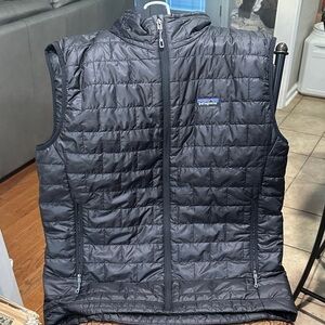 Patagonia Midnight Black Puffer Vest-Like New!